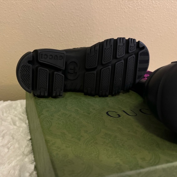 Gucci Women's Black GG Supreme Horsebit Chunky Boots - Picture 2 of 5